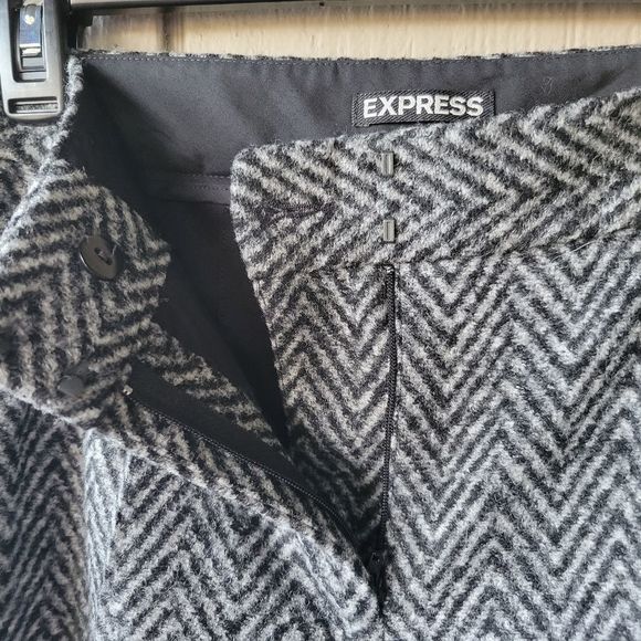Express Black and White Herringbone Pants - Picture 7 of 12